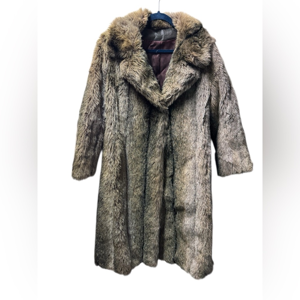 Tissavel France Luxurious Faux Fur Coat woman’s medium